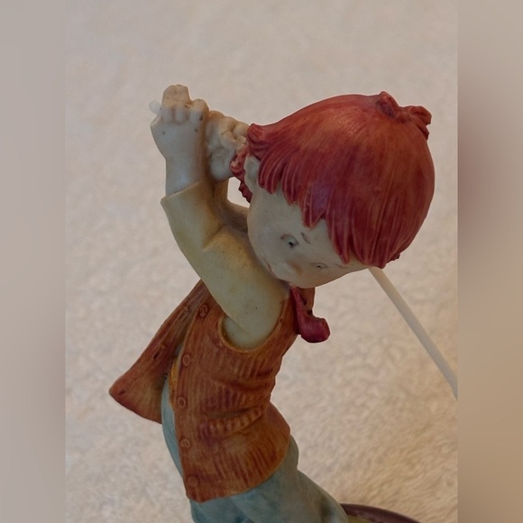 Charming Golfing Child Figurine - Multicolor - Picture 2 of 14